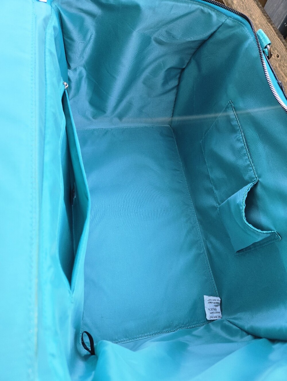 Dolls Kill Scooby-Doo Mystery Machine Weekender Duffel Bag Rare EUC Read - Picture 10 of 17